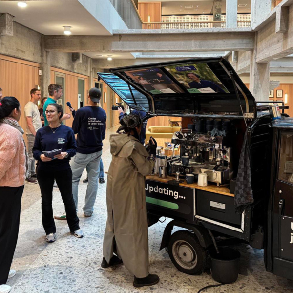 Waarom je soms meer hebt aan goede koffie dan aan nog een programma