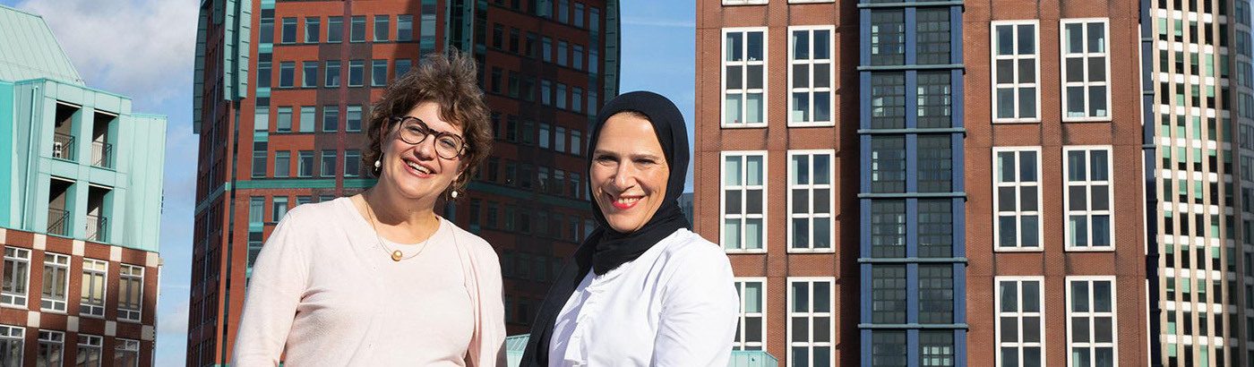 Monique Theeuwen en Meryem Kilic Karaaslan 1400